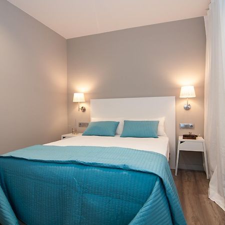 Montaber Apartments - Sagrada Familia Barcellona Esterno foto