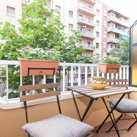 Montaber Apartments - Sagrada Familia Barcellona Esterno foto