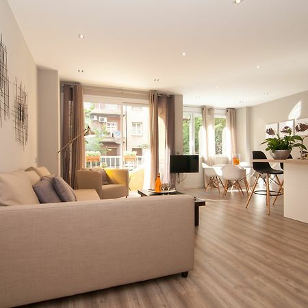Montaber Apartments - Sagrada Familia Barcellona Esterno foto