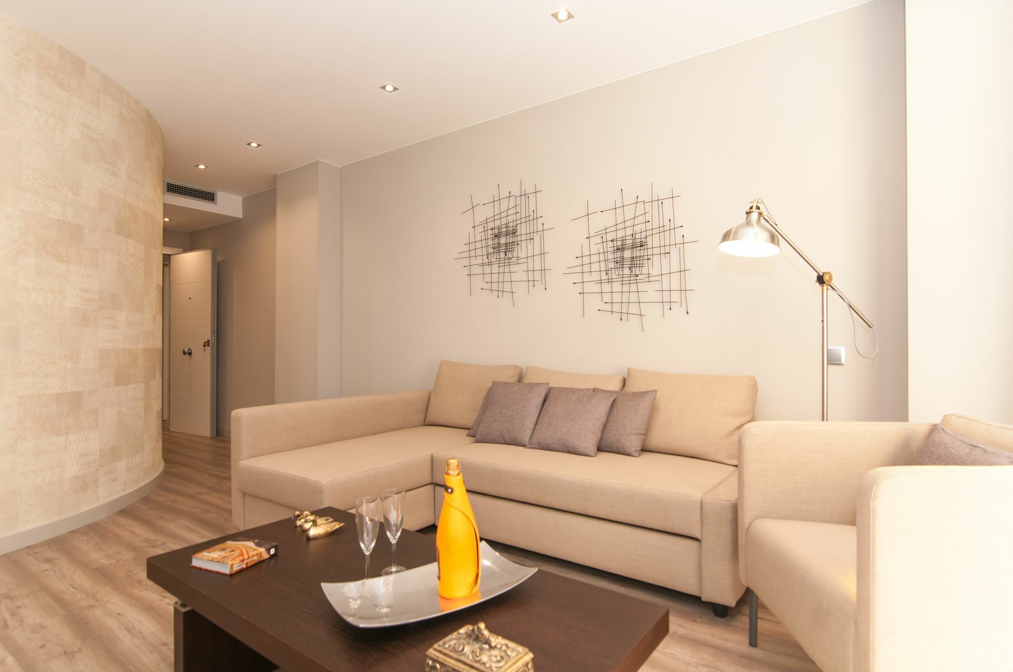 Montaber Apartments - Sagrada Familia Barcellona Esterno foto