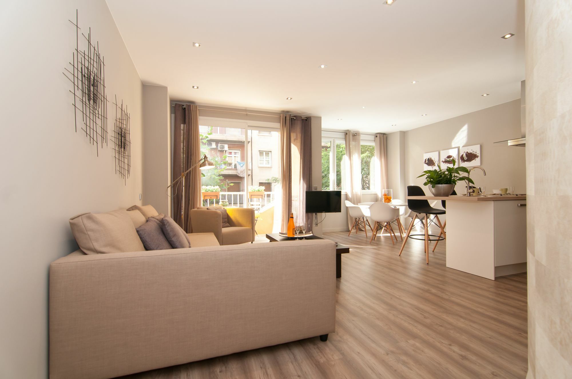 Montaber Apartments - Sagrada Familia Barcellona Esterno foto